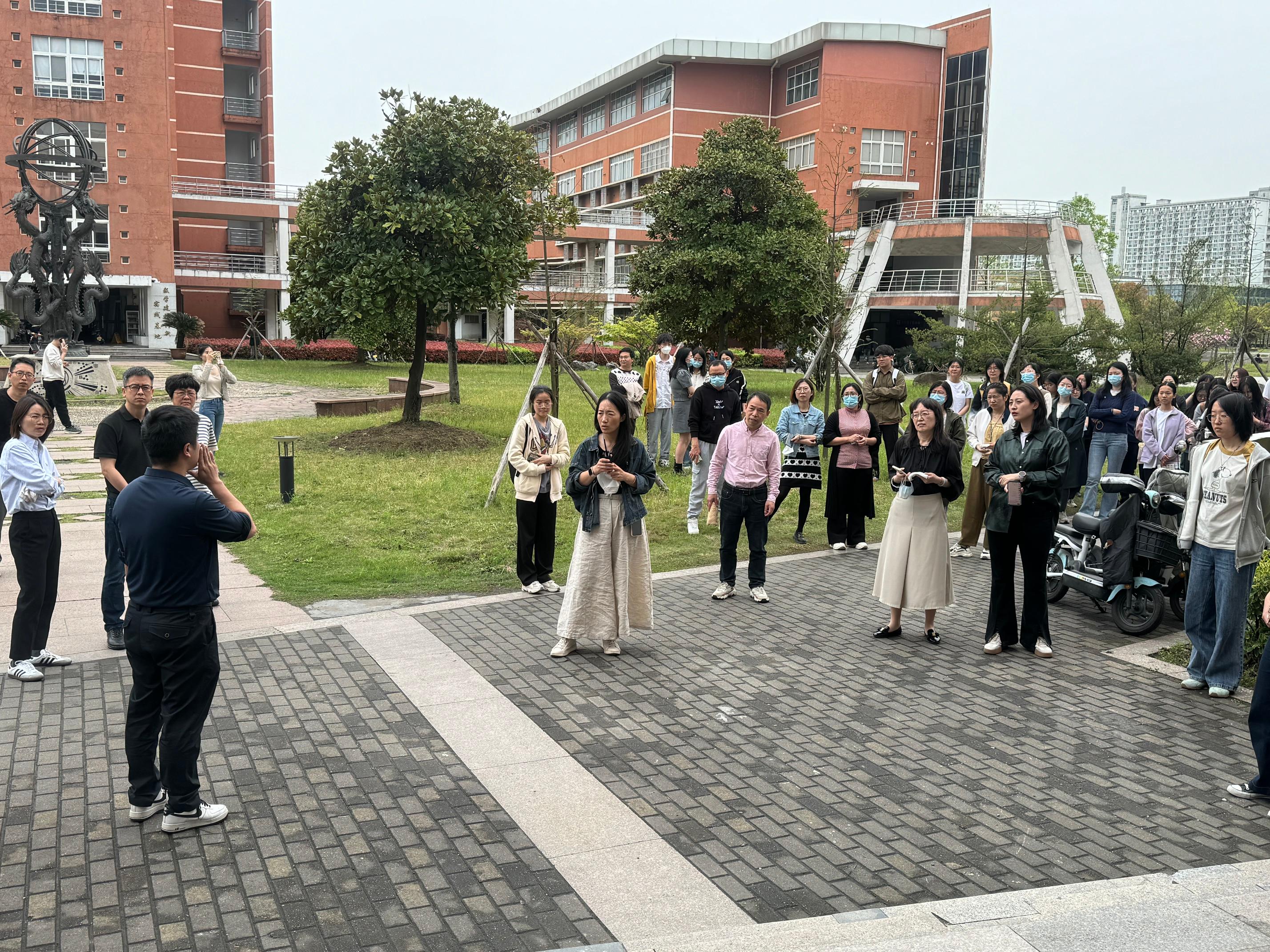 格中疏散集合点